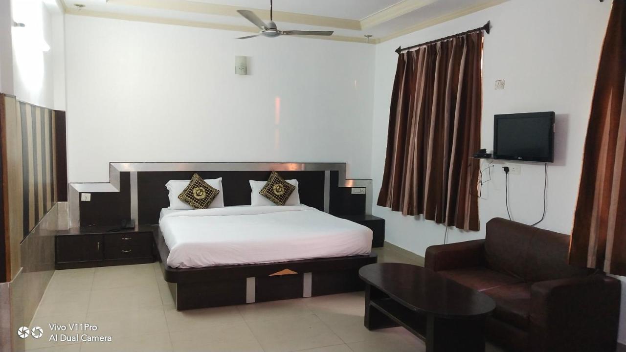 Fabhotel Prashant Palace Mysore Eksteriør bilde